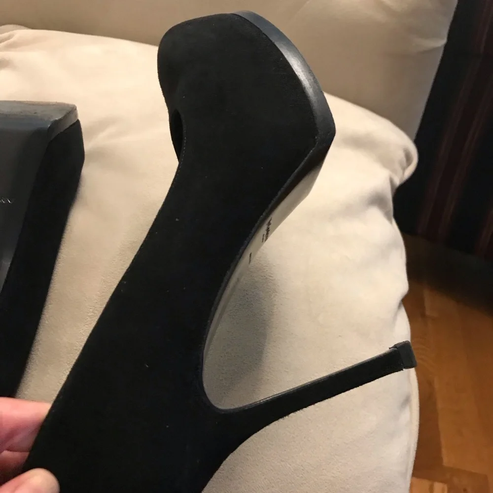 Yves Saint Laurent shoes - Picture 4 of 7